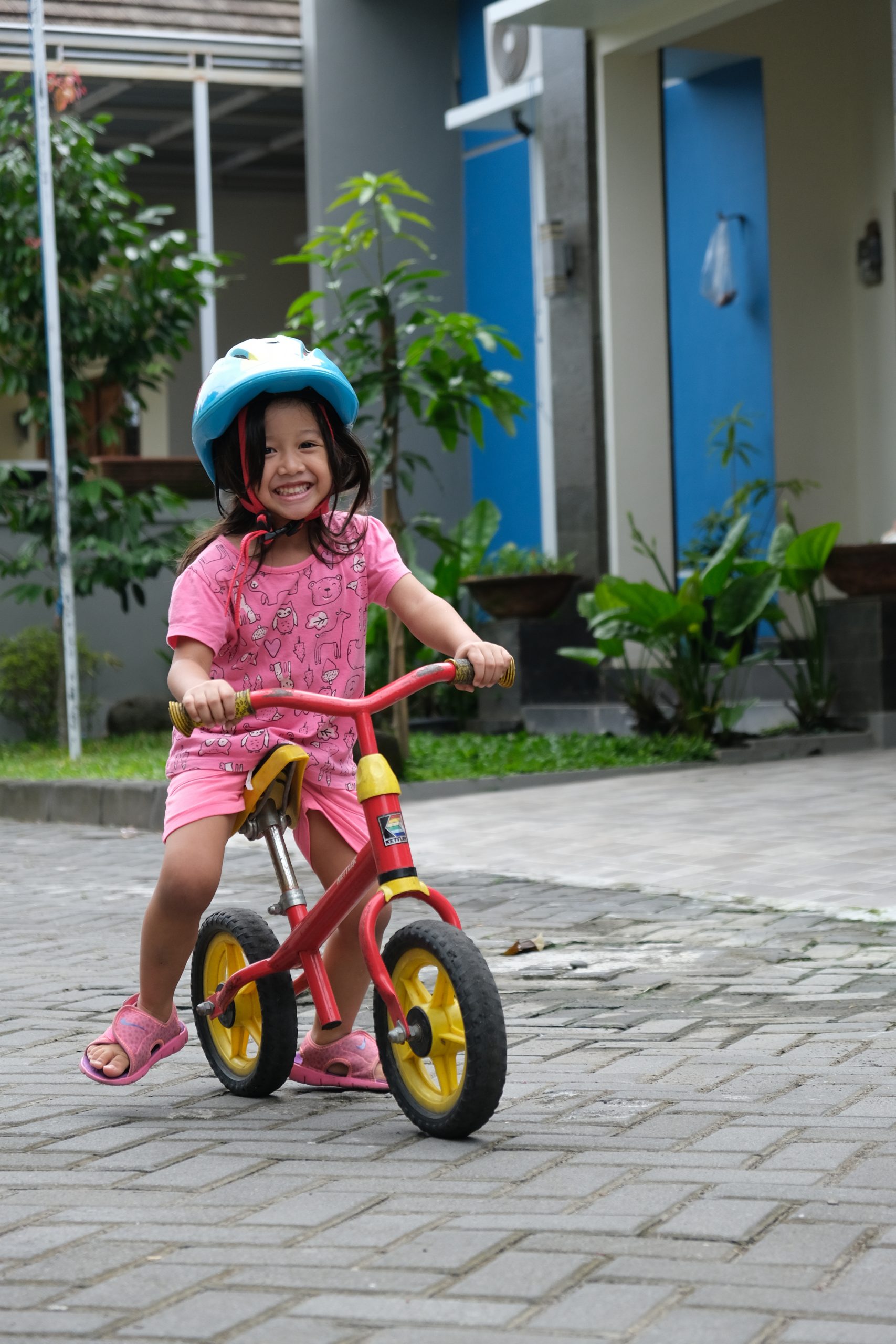 Riset & Pengembangan Ilmu